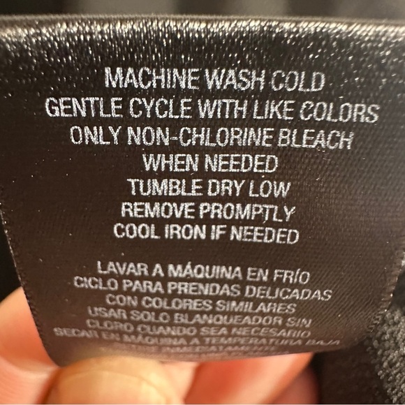 Attention textured black dress, size XXL, v-neck, office, date night, fall - Picture 8 of 10